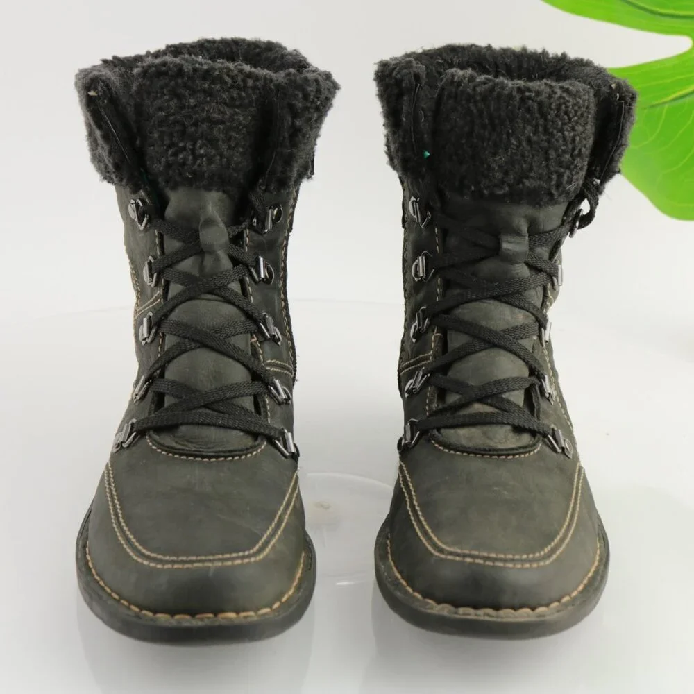 Clarks Womens Nikki Imperial Boot Size 8.5 Black Leather Lace Up Faux Fur Bootie